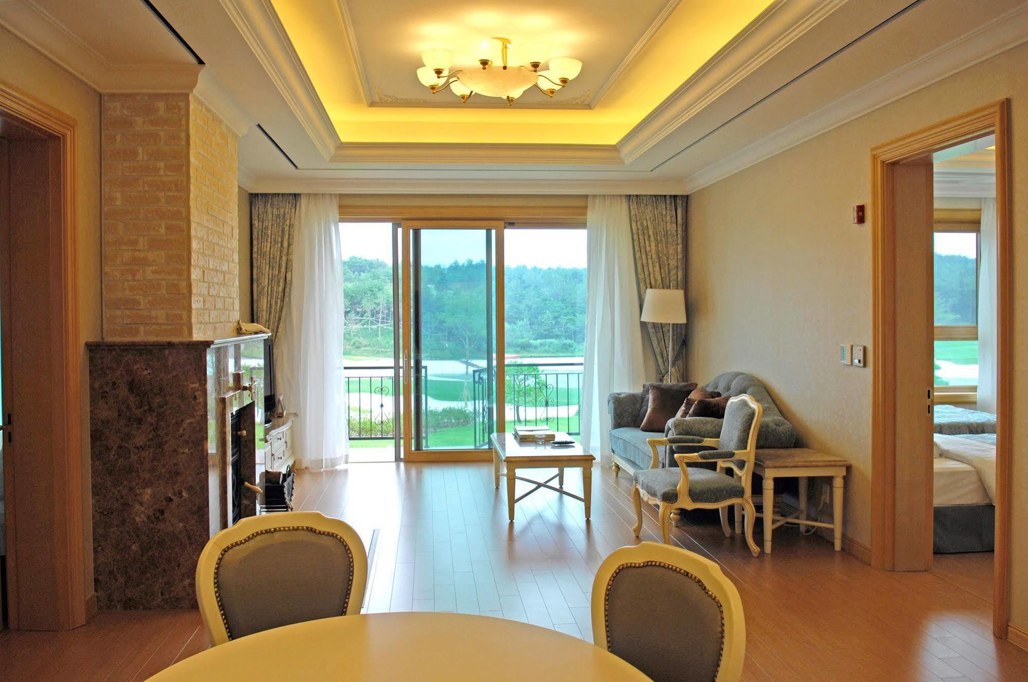 Pineridge Hotel Sokcho Ngoại thất bức ảnh