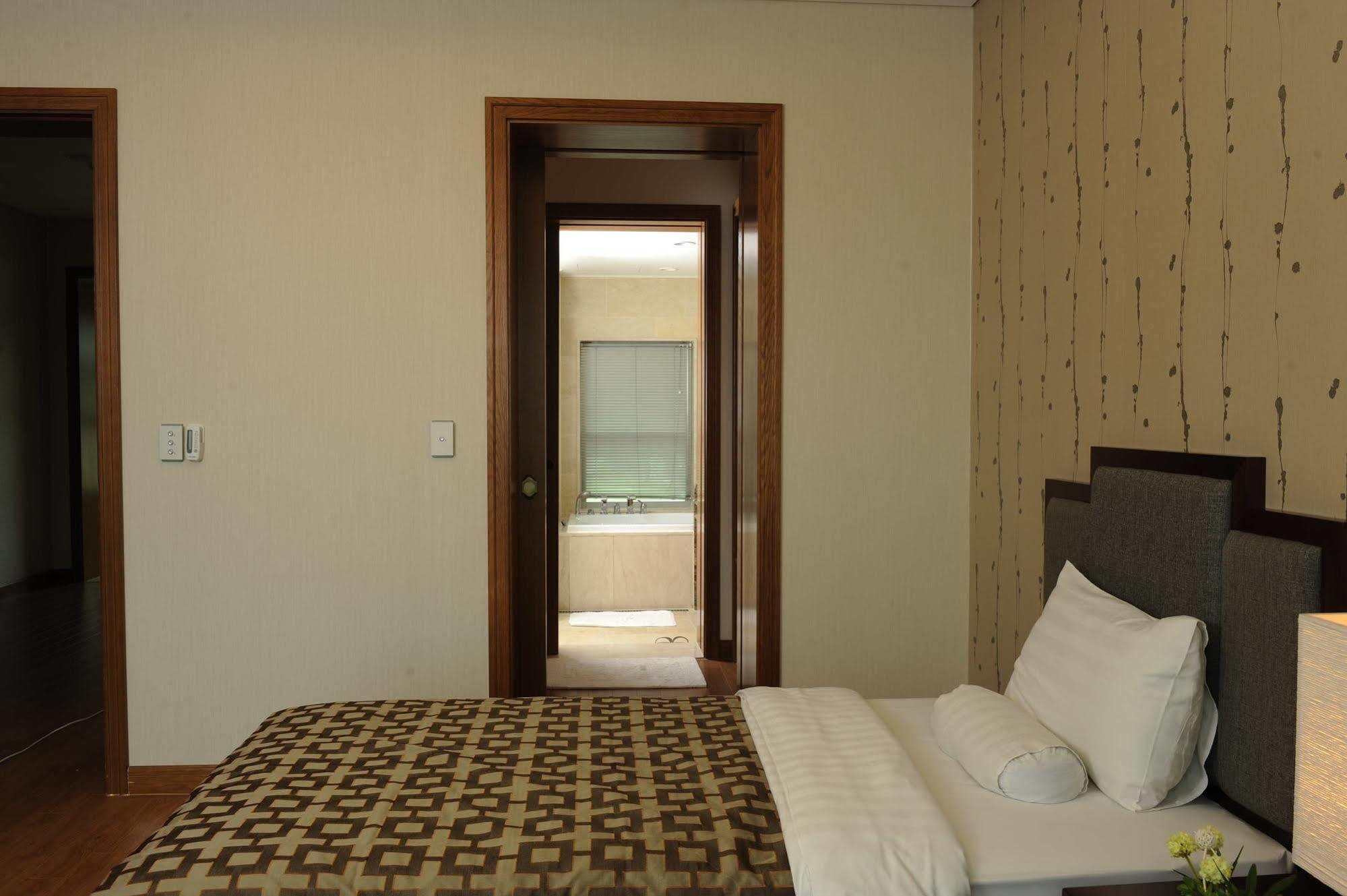 Pineridge Hotel Sokcho Ngoại thất bức ảnh